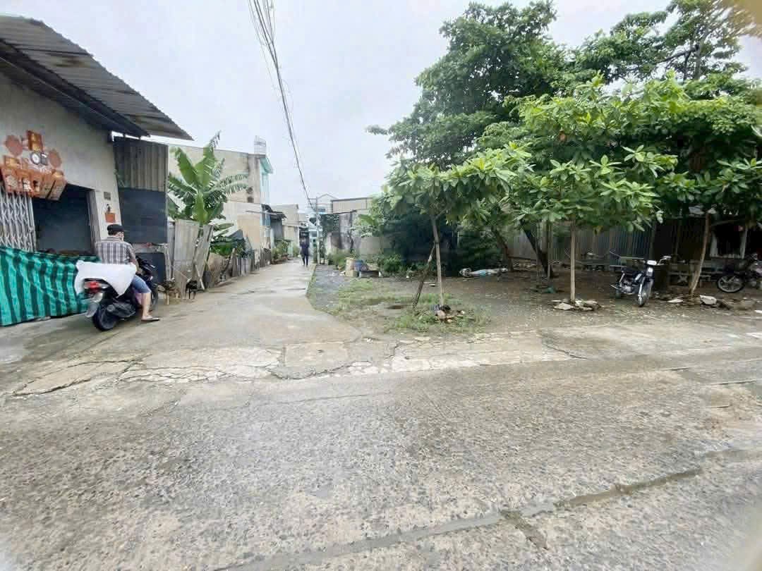 90m2 đất hẻm ( có 56m2 thổ) 1/ Lê Thị Ngay , xã Vĩnh Lộc A, Bình Chánh giá 2,5 tỷ