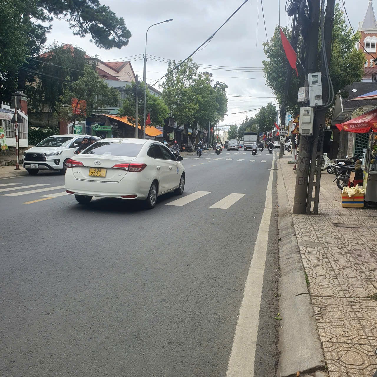 CHO THUÊ NHÀ NGUYÊN CĂN MẶT TIỀN NGUYỄN ĐÌNH CHIỂU P9 ĐÀ LẠT - 500M2 4