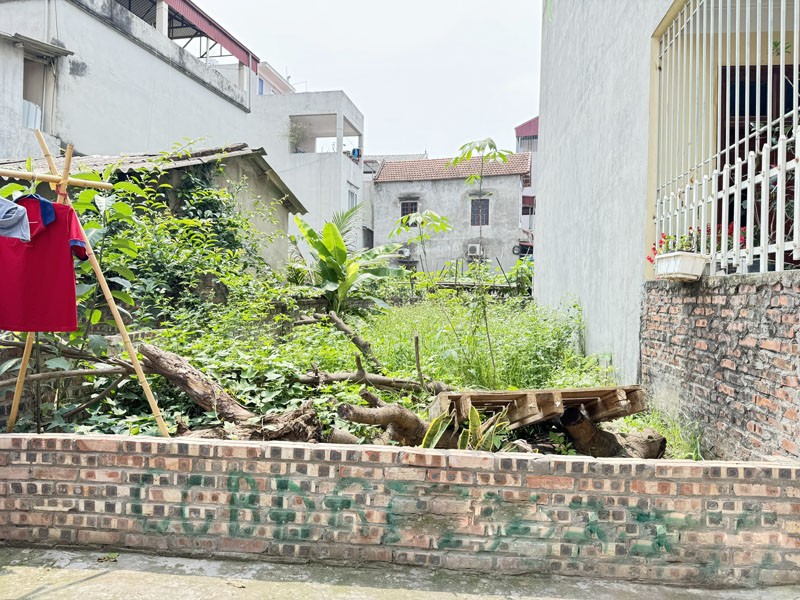 Bán đất Đông Dư, Bát Tràng - DT: 37,5m2 nở hậu, ô tô vào đất, sổ đỏ CC 4