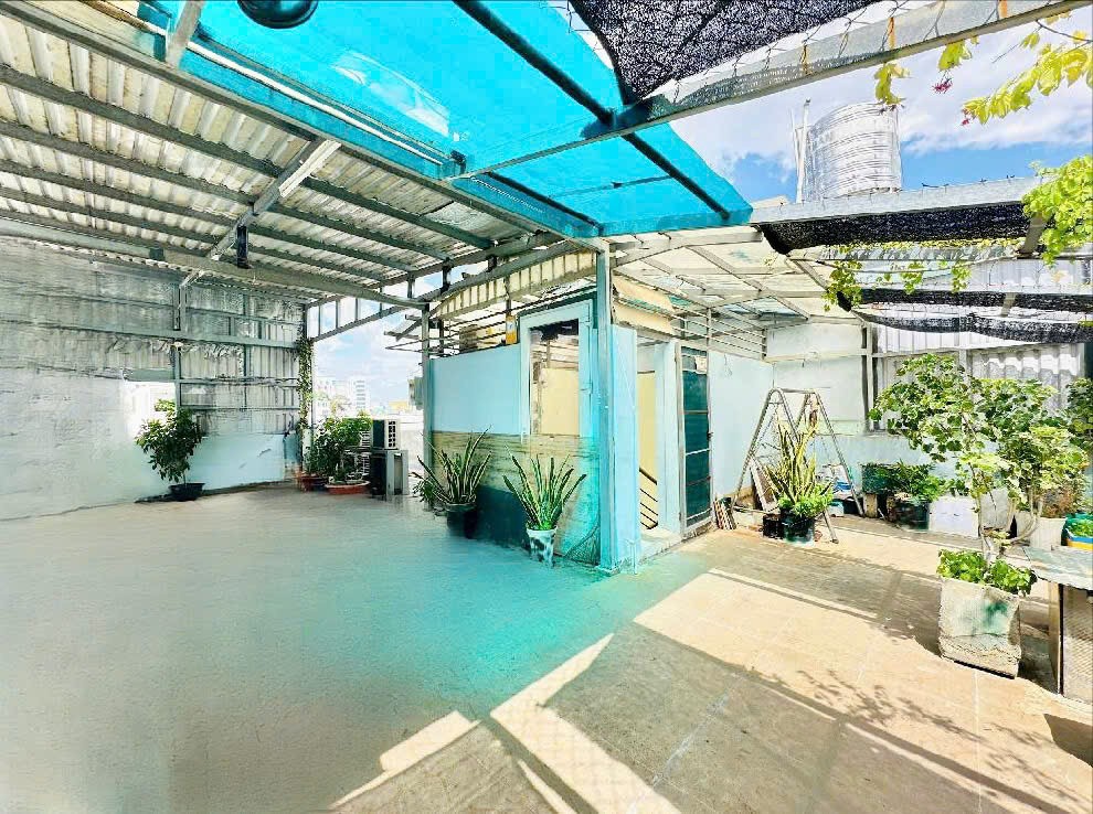 BÁN NHÀ Q10- HẺM XE TẢI THÀNH THÁI- NGANG 8M- CAO 5 TẦNG THU NHẬP 3.6 TỶ/5NĂM. Mr Vũ: 0933 910 039 3