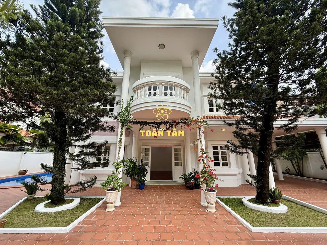 Cho thuê Biệt thự Phường Thảo Điền, Quận 2, Diện tích 593m², Giá Thương lượng 2