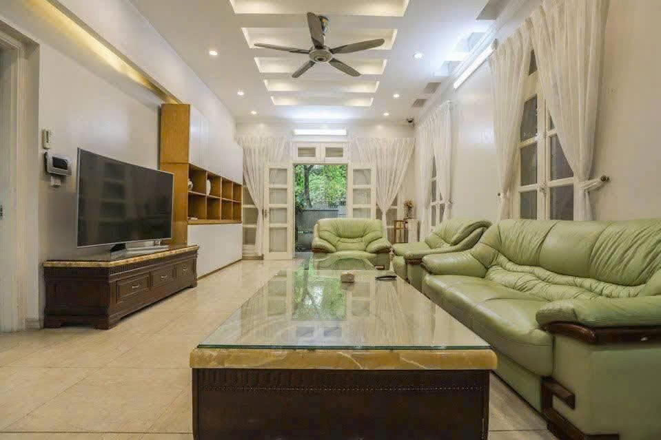 BÁN BIỆT THỰ KHU T CIPUTRA – 230m² – Mặt Tiền 10M – GIÁ 65 TỶ – SỔ ĐỎ CHÍNH CHỦ 3
