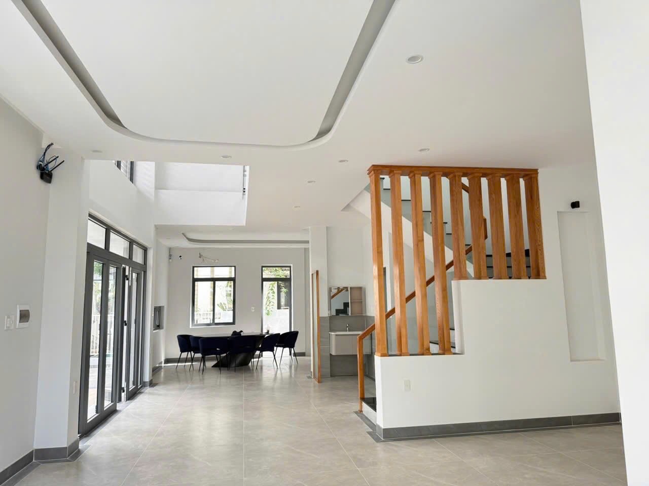 Cho thuê Biệt thự Quận 2, Hồ Chí Minh, Diện tích 200m², Giá 025 Triệu/tháng 4