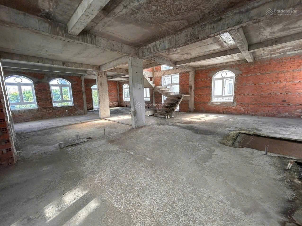 Cần bán Biệt thự Quận 7, Hồ Chí Minh, Diện tích 370m², Giá 070 Tỷ 3