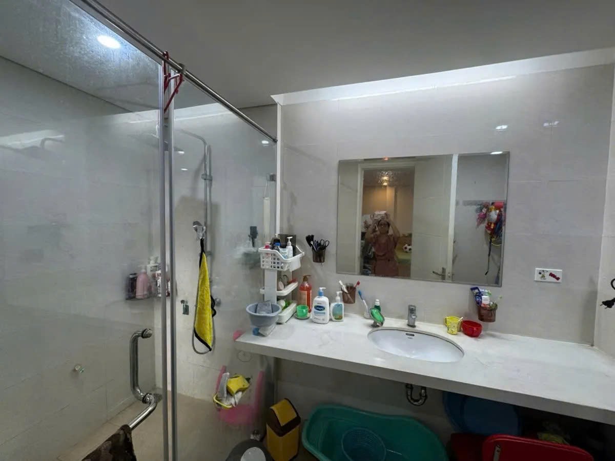 NHÀ ĐẸP NGÕ THÔNG Ô TÔ ĐỖ CỬA Phố Nguyễn Văn Linh 36m2 X 5 tầng, mặt tiền 5.9m, 6.4 tỷ Long Biên. 2