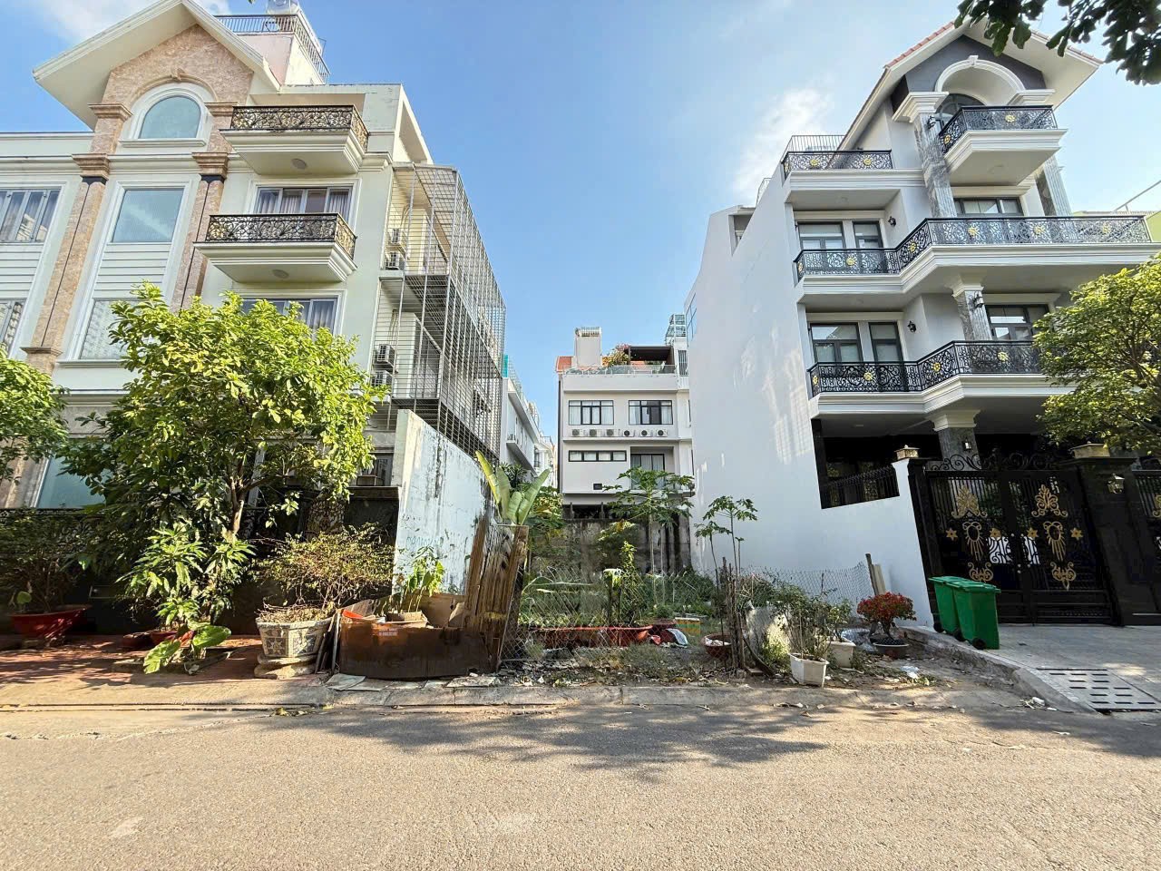 Cần bán Đất Phường Phú Mỹ, Quận 7, Diện tích 200m², Giá 195 Triệu/m²