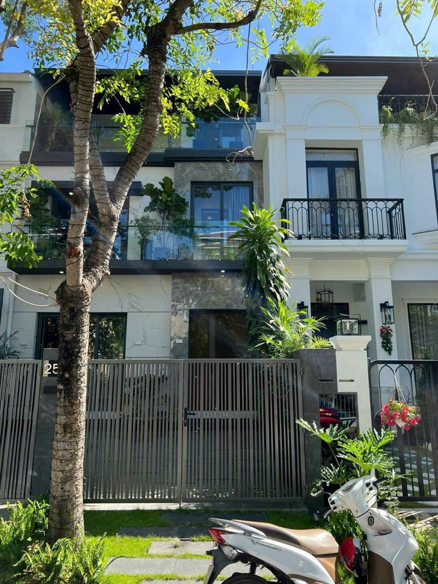 Cần bán Đất Phường Phú Mỹ, Quận 7, Diện tích 126m², Giá 37.5 Tỷ