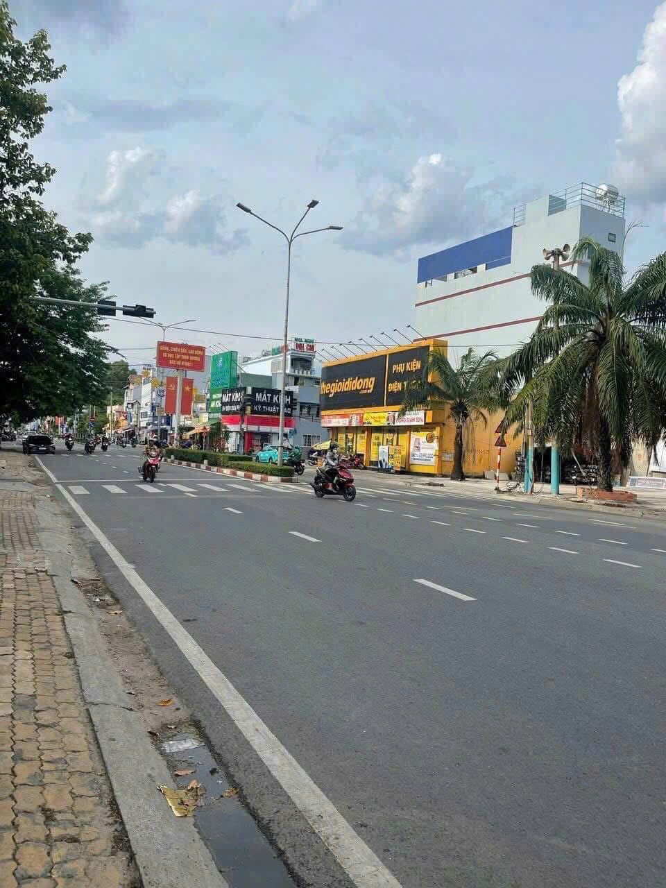 Cho thuê  Mặt bằng Dĩ An, Bình Dương, Diện tích 90m², Giá Thương lượng 3