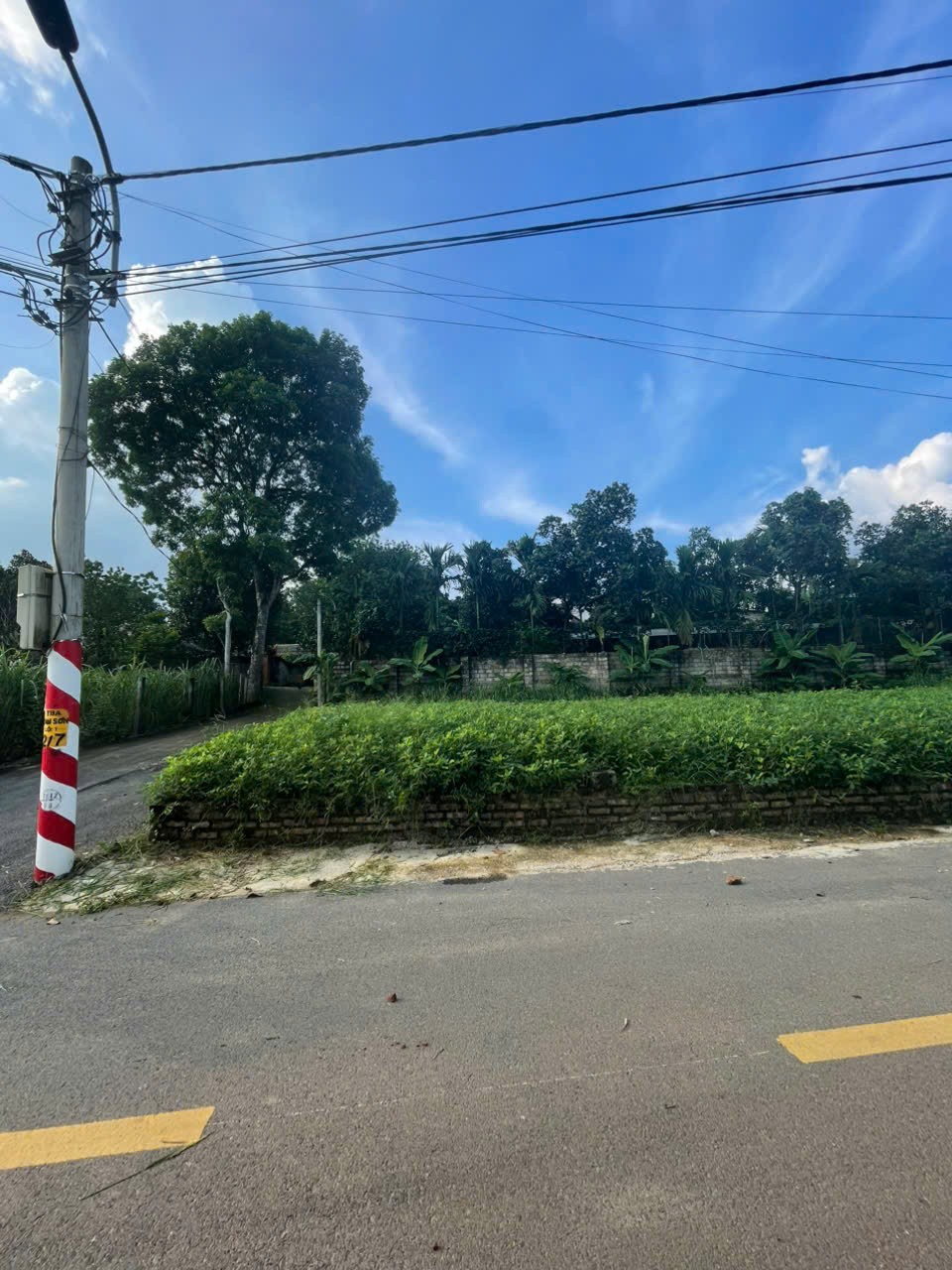 60m lô góc Sơn Tây, ô tô tránh, đường trải nhựa, hướng Nam mát mẻ. Tc nhỉnh  tỷ. alo 0916731784 2