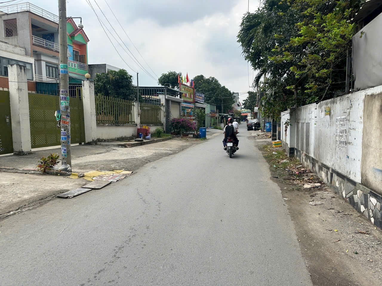 210m2 đất thổ cư mặt tiền lô B đường Thanh Niên, xã Phạm Văn Hai, Bình Chánh giá 2,8 tỷ