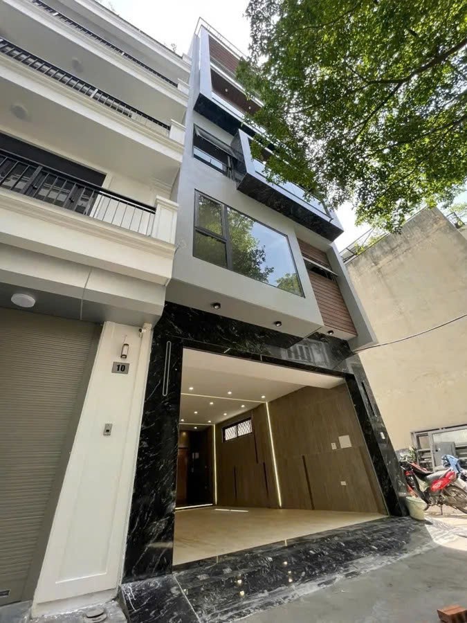 NHÀ MỚI 7 TẦNG THANG MÁY Ô TÔ VÀO NHÀ NHÀ PHỐ TƯ ĐÌNH 68m2 X 21.6 tỷ.LONG BIÊN.