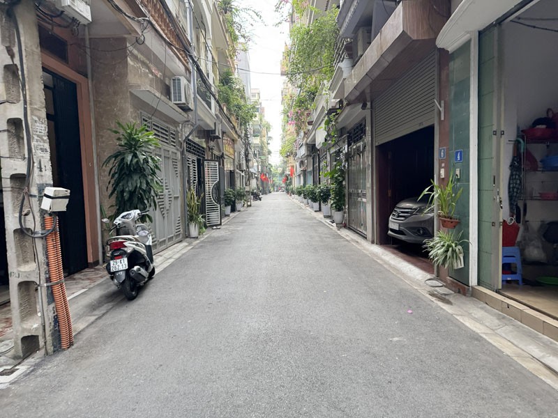 Cần bán 75m2 tặng nhà 3 tầng mặt ngõ 14 Sài Đồng. Đường ô tô tránh, xung quanh bạt ngàn tiện ích 2