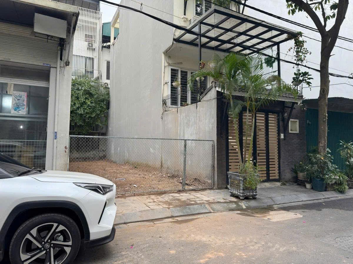 Nhà Biệt Thự Pháp - 4 Tầng - Thang Máy - Vỉa Hè Rộng - Oto Tránh - 135m² 3