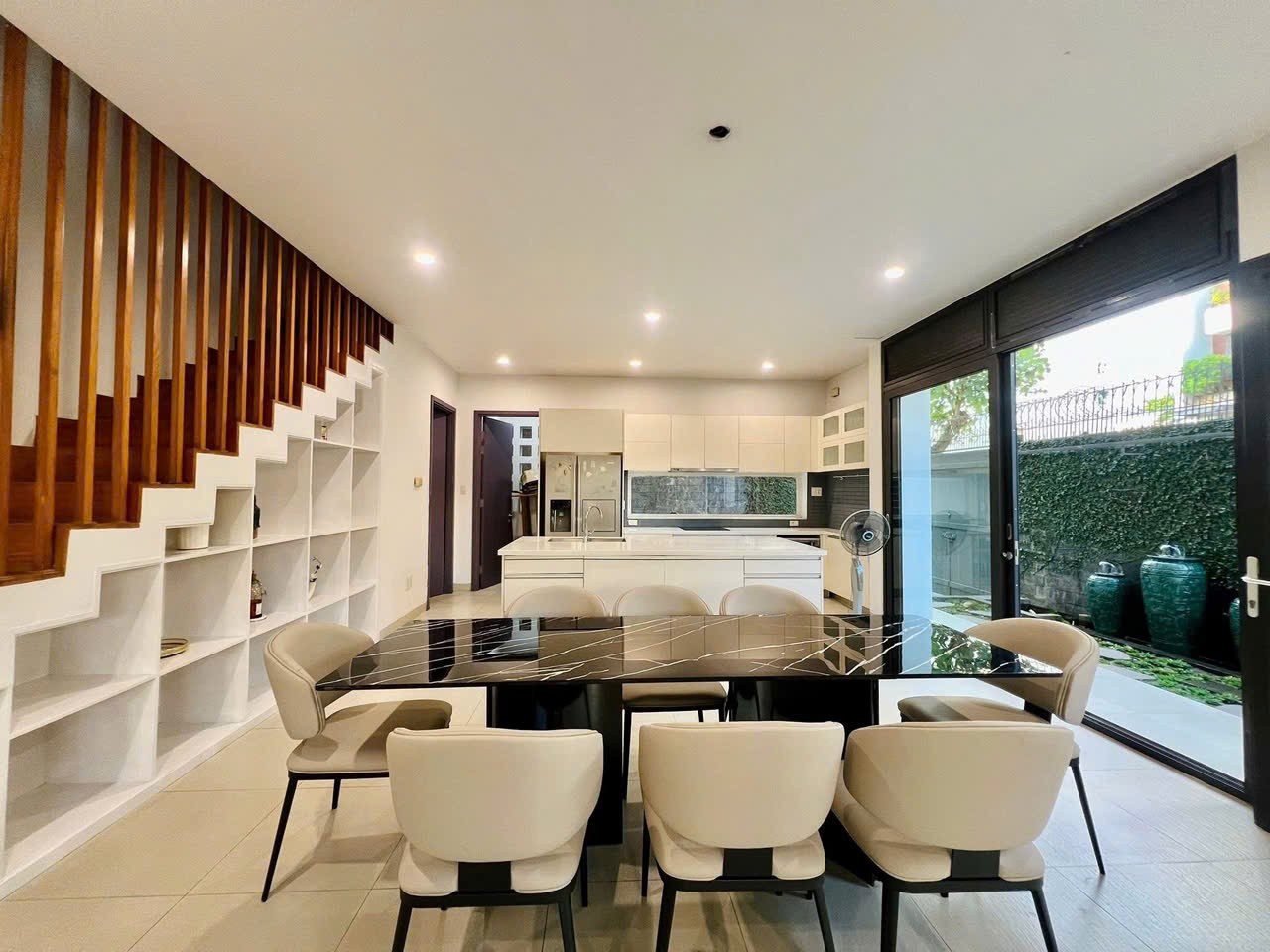 Cho thuê Biệt thự Phường Thạnh Mỹ Lợi, Quận 2, Diện tích 180m², Giá Thương lượng