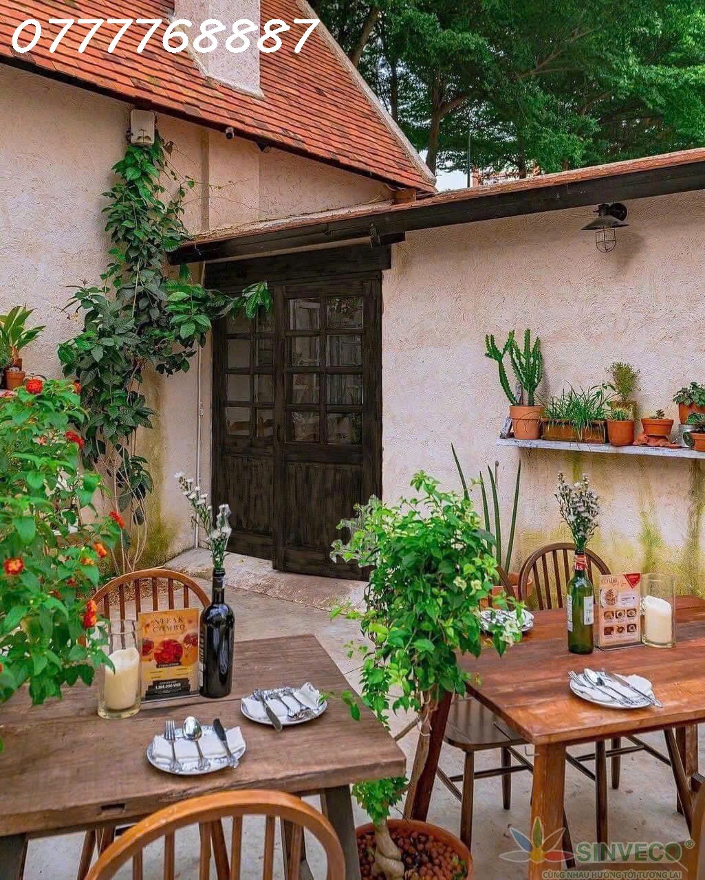 Bán căn cấp 4 297m2 đường Phan Đăng Lưu. Quận Bình Thạnh. nhỉnh 100tr/ m2 đất 2