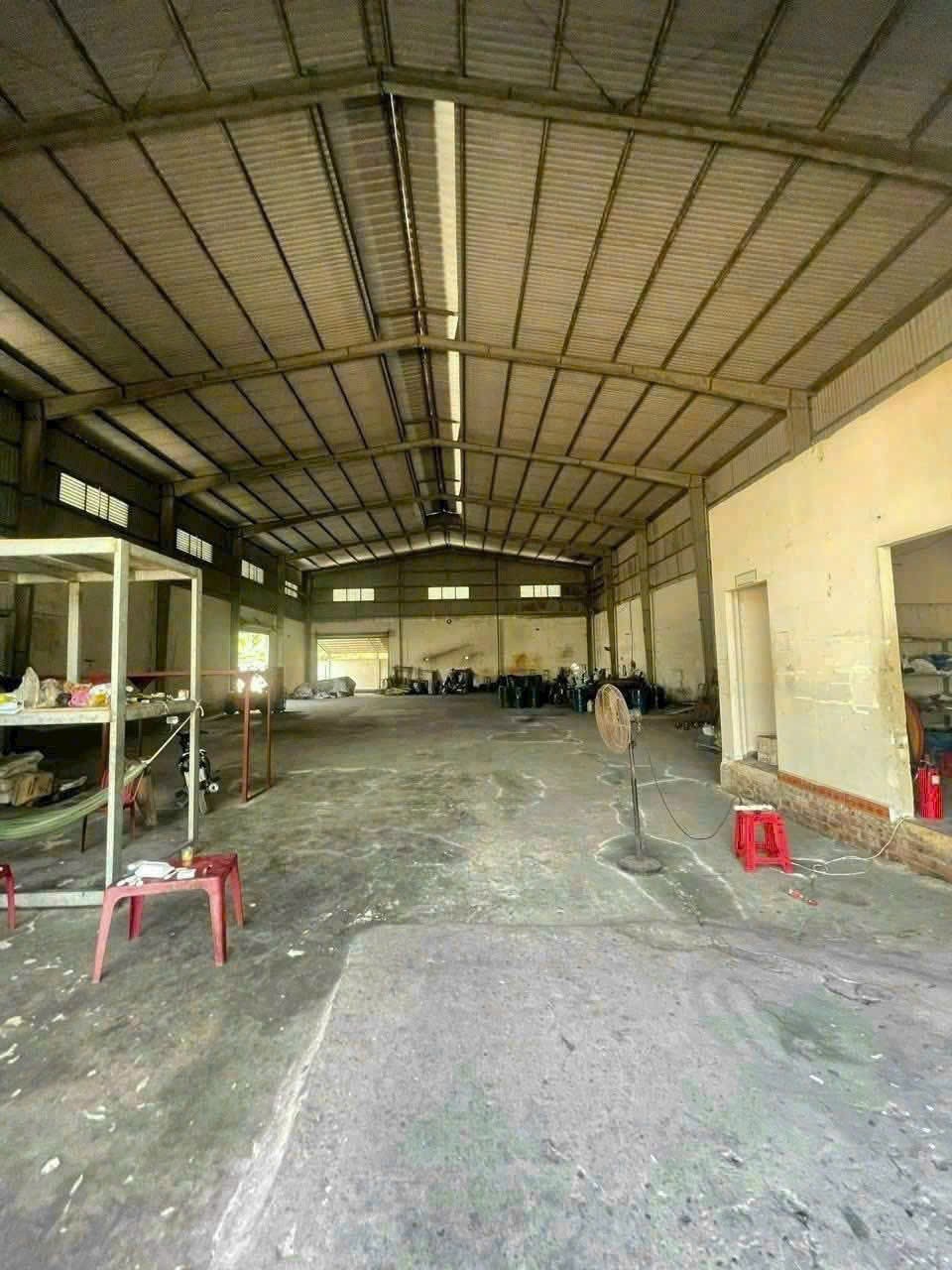 Nhà xưởng mặt tiền xã Lê Minh Xuân, Bình Chánh tổng dt 1600m2 giá 30 tỷ 4