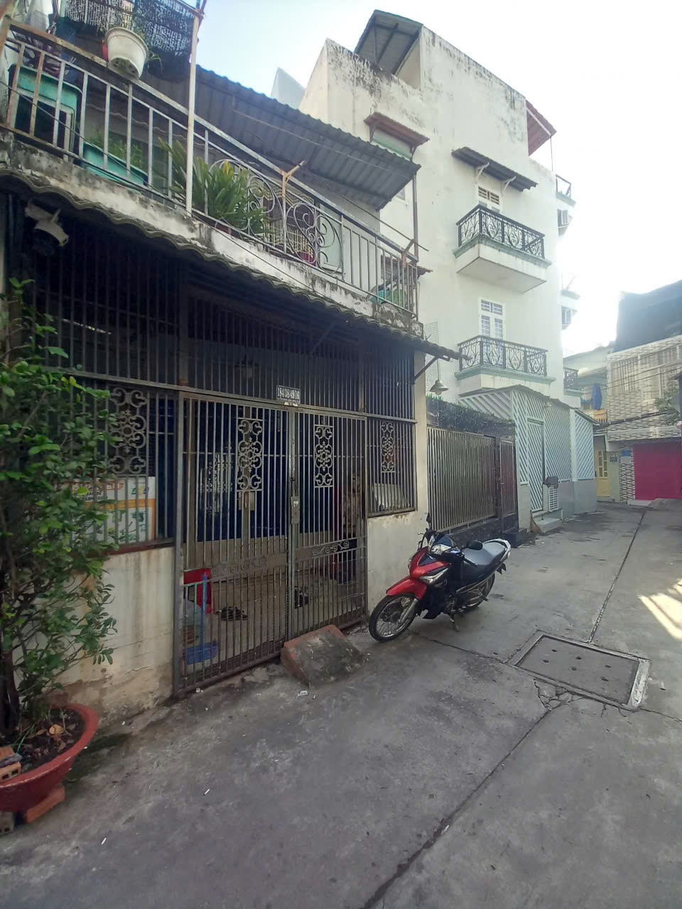 HOT, CẦN BÁN GẤP NHÀ HXH ÂU DƯƠNG LÂN [P3, Q8] DT:42M2 (4 X 11M) 2T,2PN,2WC CHỈ 4.66 TỶ 4