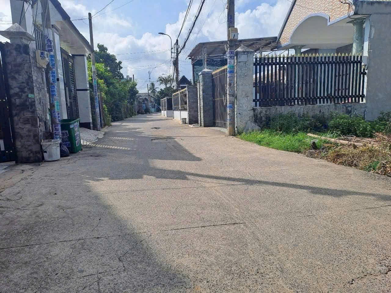 ĐẤT 1/ ĐẶNG THÚC VỊNH THÔNG HUỲNH THỊ NA, THỔ CƯ 500M² ĐÔNG THẠNH, HÓC MÔN 3