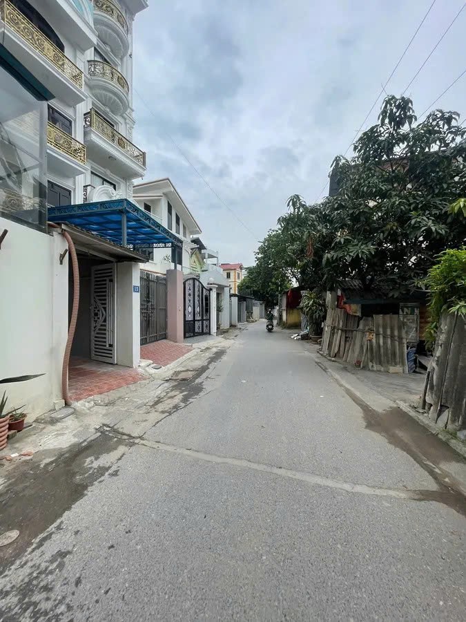 BÁN ĐẤT  NGÕ THÔNG Ô TO VÀO Bát Khối 52 M2 X 8.45 tỷ Long Biên. 5