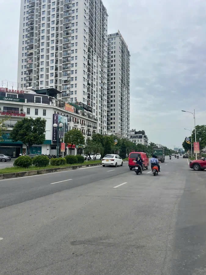 BÁN ĐẤT  NGÕ THÔNG Ô TO VÀO Bát Khối 52 M2 X 8.45 tỷ Long Biên. 4