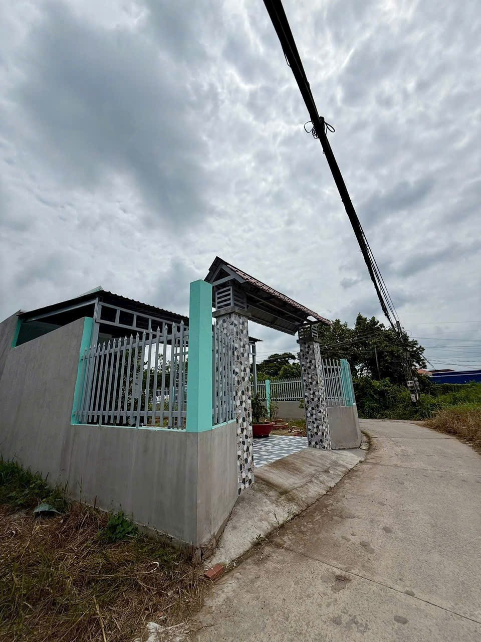 Nhà vườn 300m2 thổ cư góc 2 mặt tiền Trần Văn Khôi, xã Mỹ Lộc , Cần Giuộc giá 2,65 tỷ