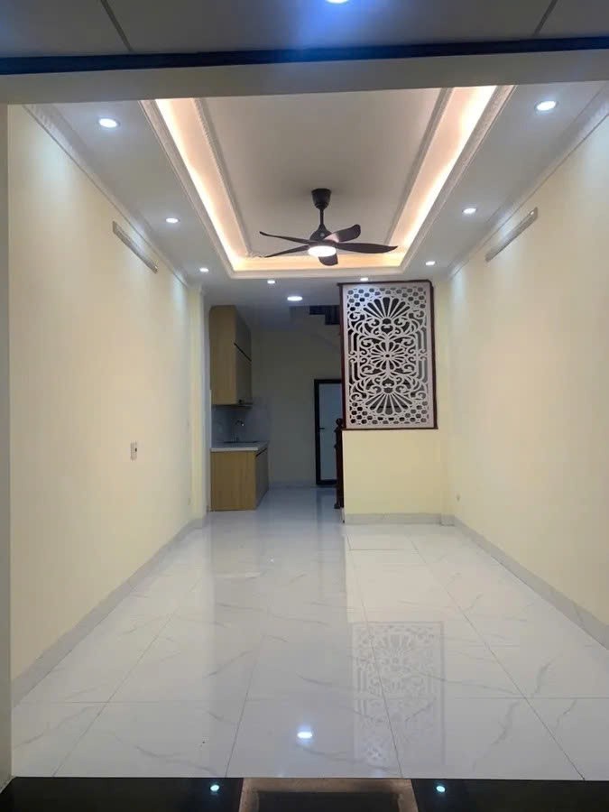 NHÀ MỚI Ô TÔ ĐỖ CỬA Bát Khối 32m2 X 6 tầng,mặt tiền 6.1 tỷ Long Biên. 3