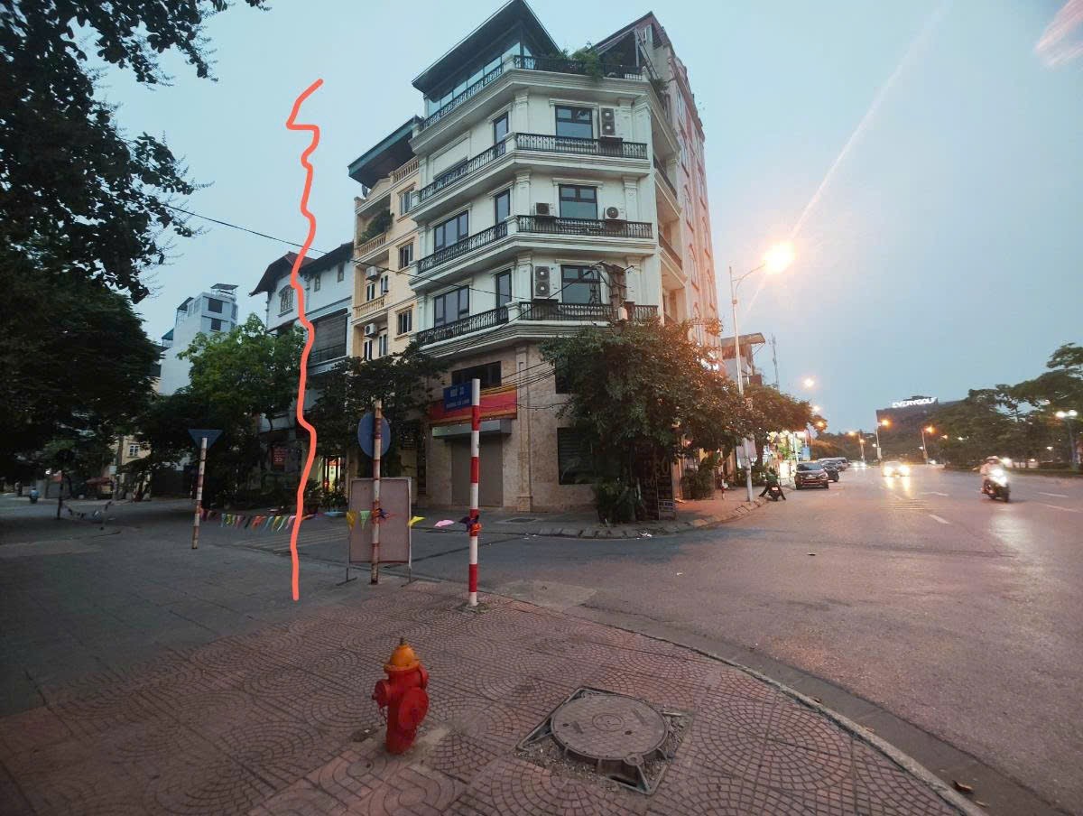 BÁN NHÀ THẠCH BÀN 28 tỷ 100m LÔ GÓC 2 MẶT TIỀN KINH DOANH,LONG BIÊN