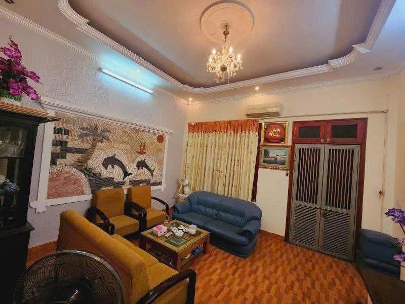 Bán GẤP nhà 53m giá 9.3 tỷ, PHỐ Thái Hà Đống Đa. Ô TÔ , KINH DOANH 2