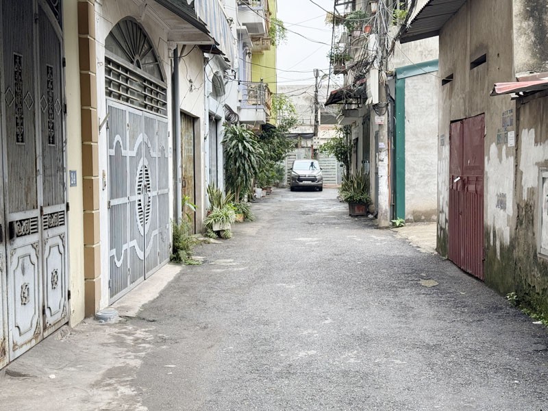 Bán nhà cấp 4 ngay đầu Phố Ngô Gia Tự - Việt Hưng: 57,5m2, hai mặt ngõ, ô tô vào đất 4