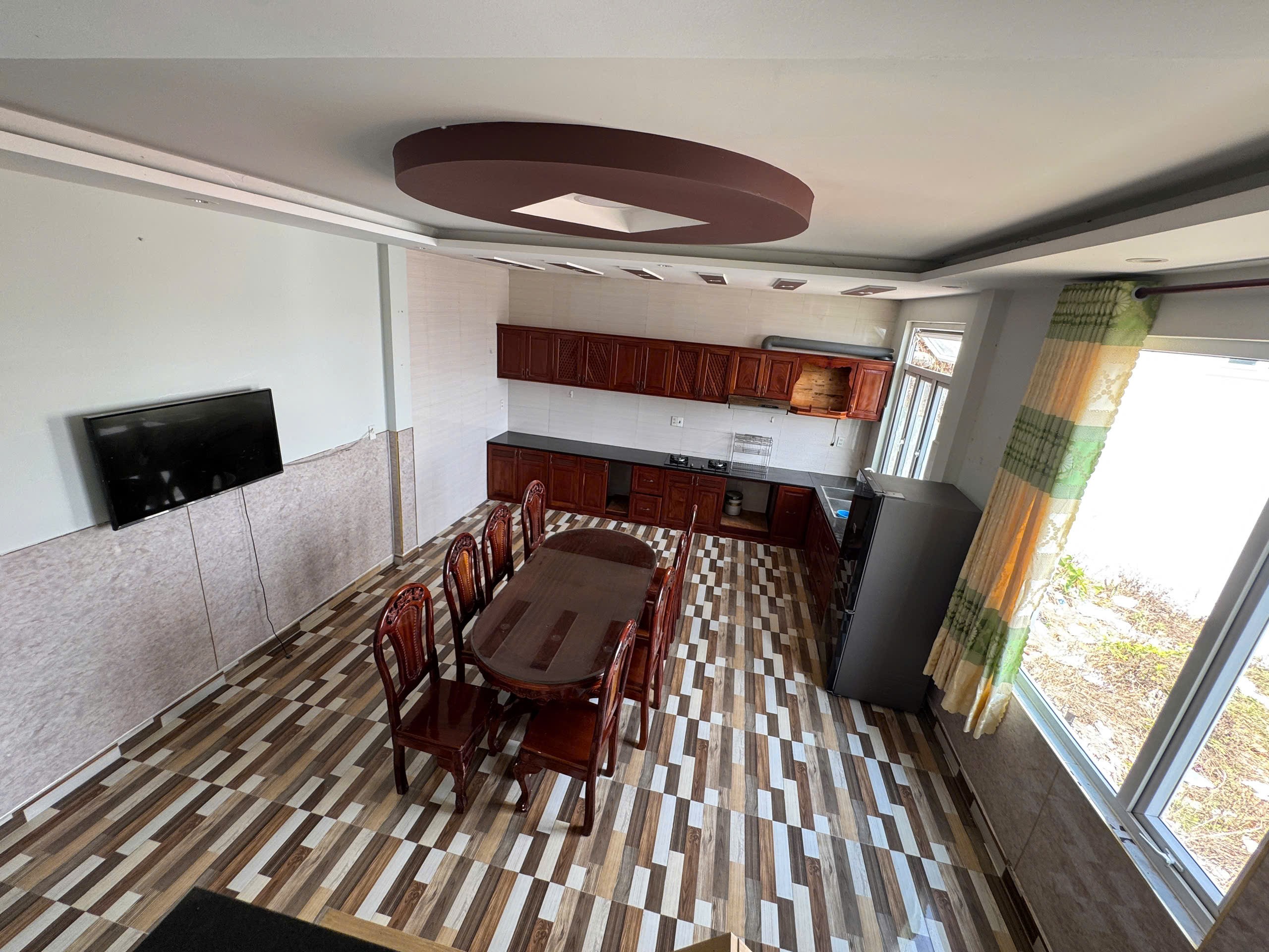 BÁN NHÀ NGUYỄN TRƯNG TRỰC P4 ĐÀ LẠT - 5PN, 4 TẦNG, VIEW ĐẸP, ĐƯỜNG Ô TÔ - 6.2 TỶ 4