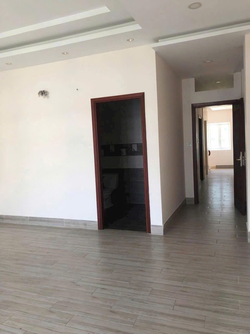 Cho thuê Văn phòng Quận 2, Hồ Chí Minh, Diện tích 100m², Giá 60 Triệu/tháng