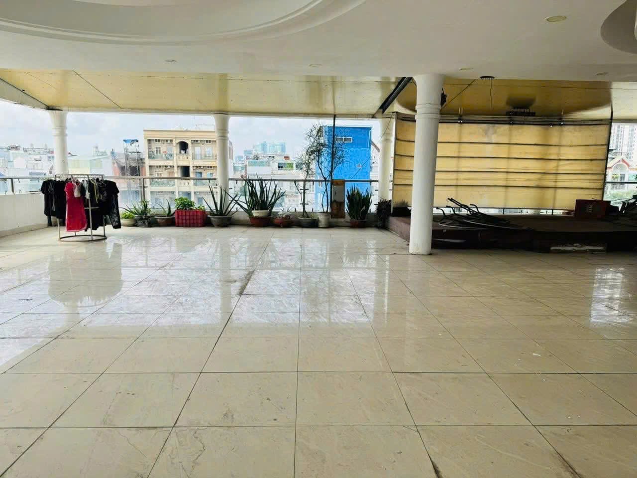 Cho thuê Nhà mặt tiền Quận 7, Hồ Chí Minh, Diện tích 140m², Giá 98 Triệu/tháng 4