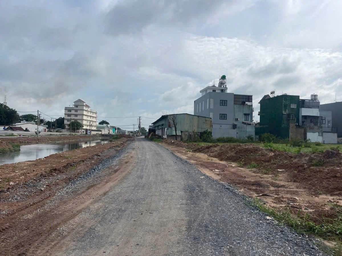 BÁN ĐẤT MT KÊNH TIÊU – XÃ XUÂN THỚI ĐÔNG, HÓC MÔN – DT 969M² FULL THỔ 4