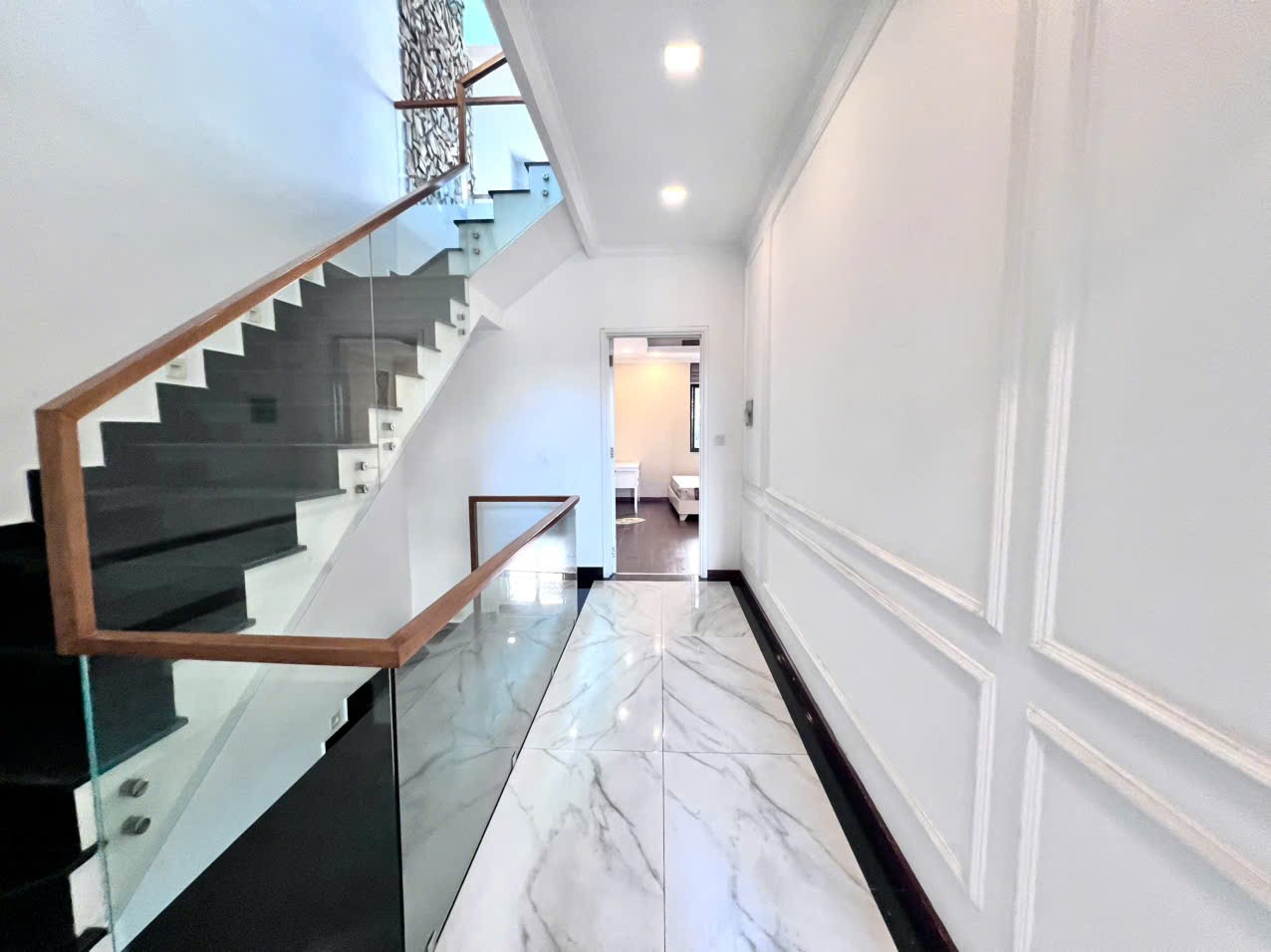 Cho thuê Nhà mặt tiền Phường An Phú, Quận 2, Diện tích 100m², Giá 035 Triệu/tháng 12