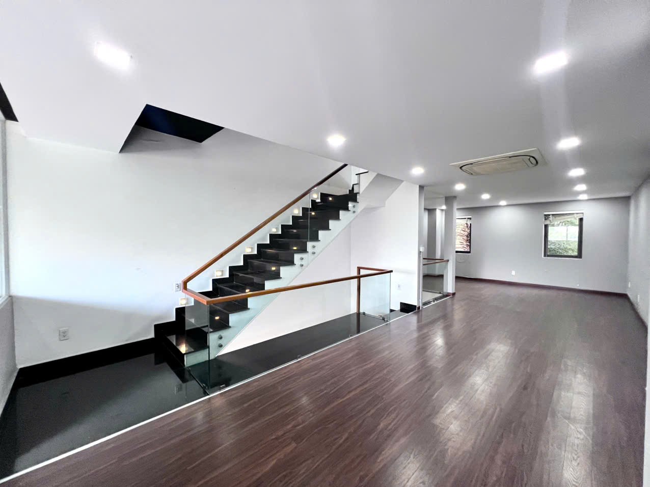 Cho thuê Nhà mặt tiền Phường An Phú, Quận 2, Diện tích 100m², Giá 035 Triệu/tháng 7