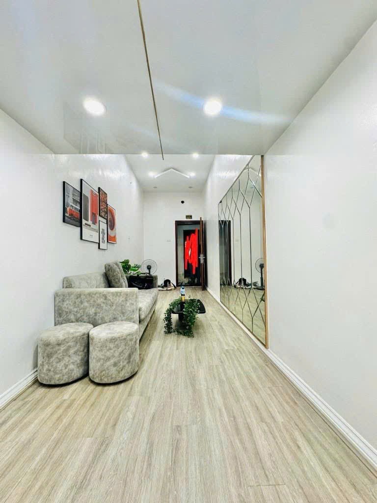 Nhỉnh 2 Tỷ - Minh Khai - Hai Bà Trưng 2