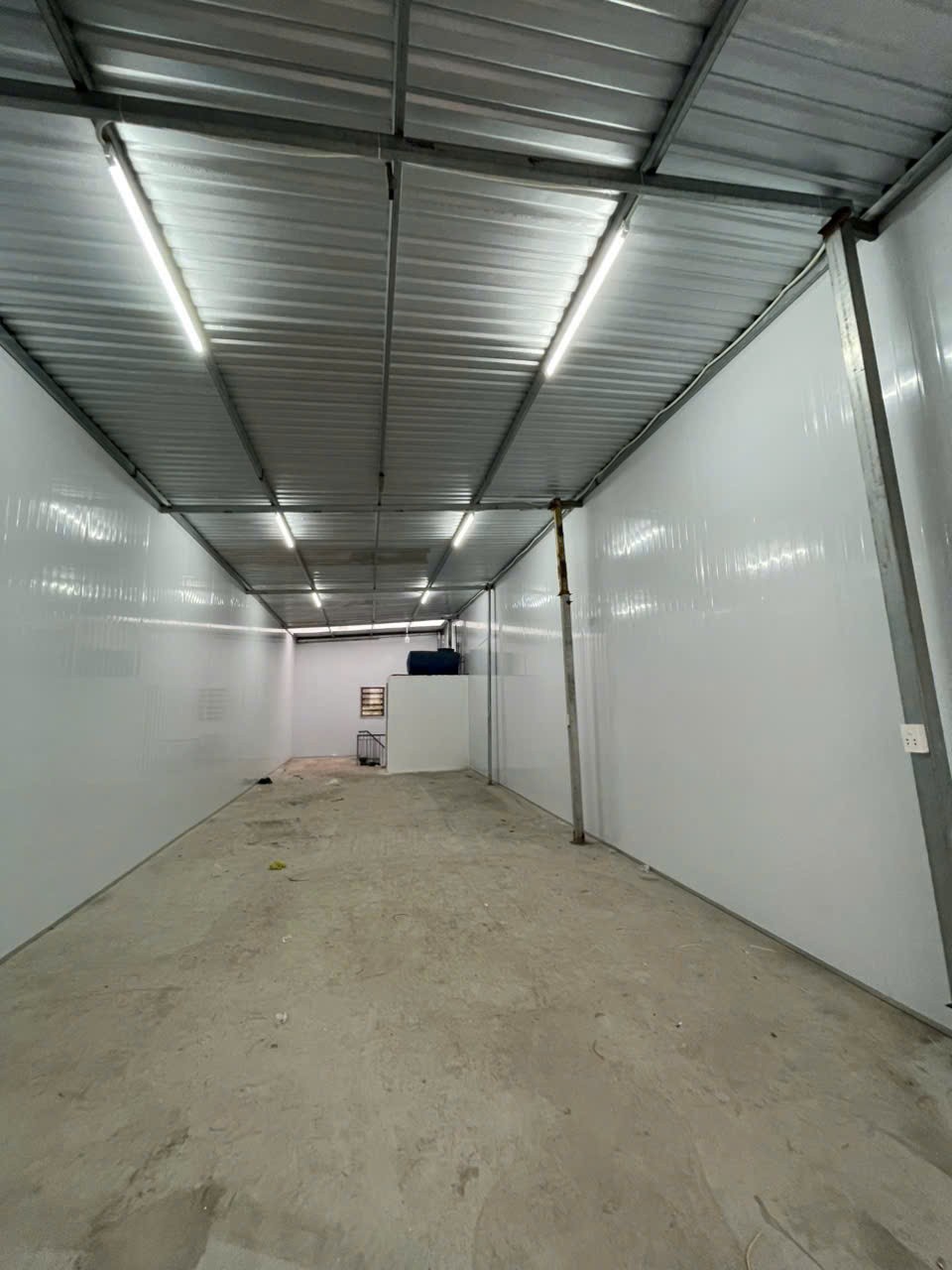 Cho thuê Nhà mặt tiền Phường Phú Hữu, Quận 9, Diện tích 195m², Giá 018 Triệu/tháng 3