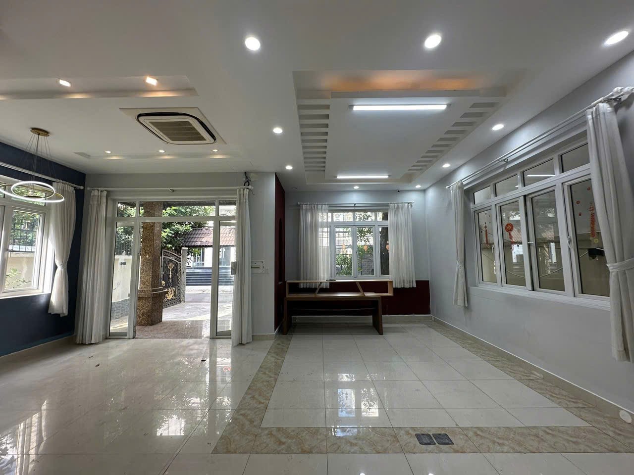 Cần bán Biệt thự Quận 2, Hồ Chí Minh, Diện tích 333m², Giá 56 Tỷ 6