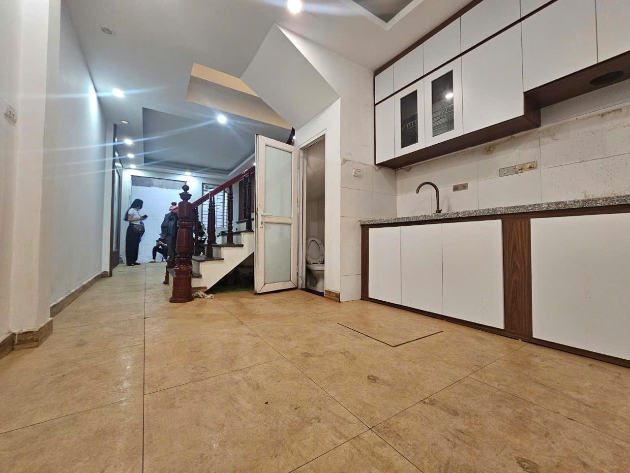 Bán Nhà Lĩnh Nam Kéo Dài 36M 4 Tầng 4 Phòng Giá 4.75  Tỷ Sổ Đỏ Chính Chủ