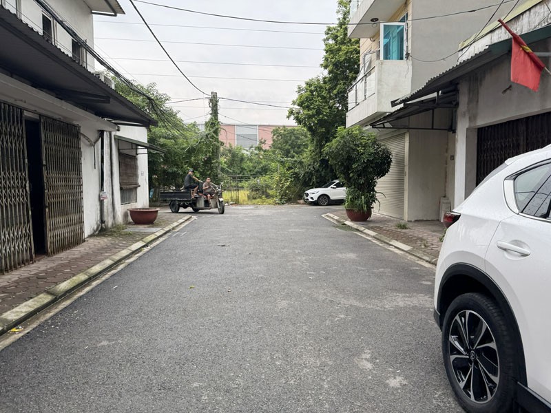 Cần bán gấp 122,5m2 đất TĐC Cổ Bi - View dự án siêu đẹp. Đường rộng 7m, cách 100m ra Phố 4