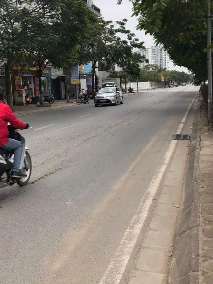 PHÚC LỢI,LONG BIÊN 29 tỷ 95m ĐƯỜNG LỚN Ô TÔ KINH DOANH,CHO THUÊ ĐỈNH 2