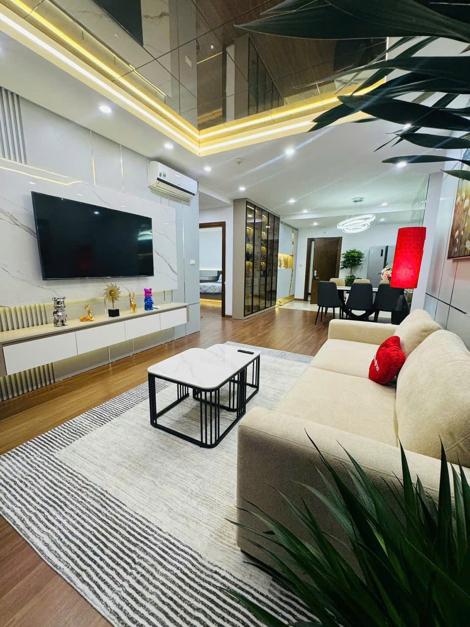 Bán căn 3 ngủ 2 WC tòa Ruby Goldmark City,nội thất mới đẹp, xịn sò 100% cao cấp vào ở ngay. 5