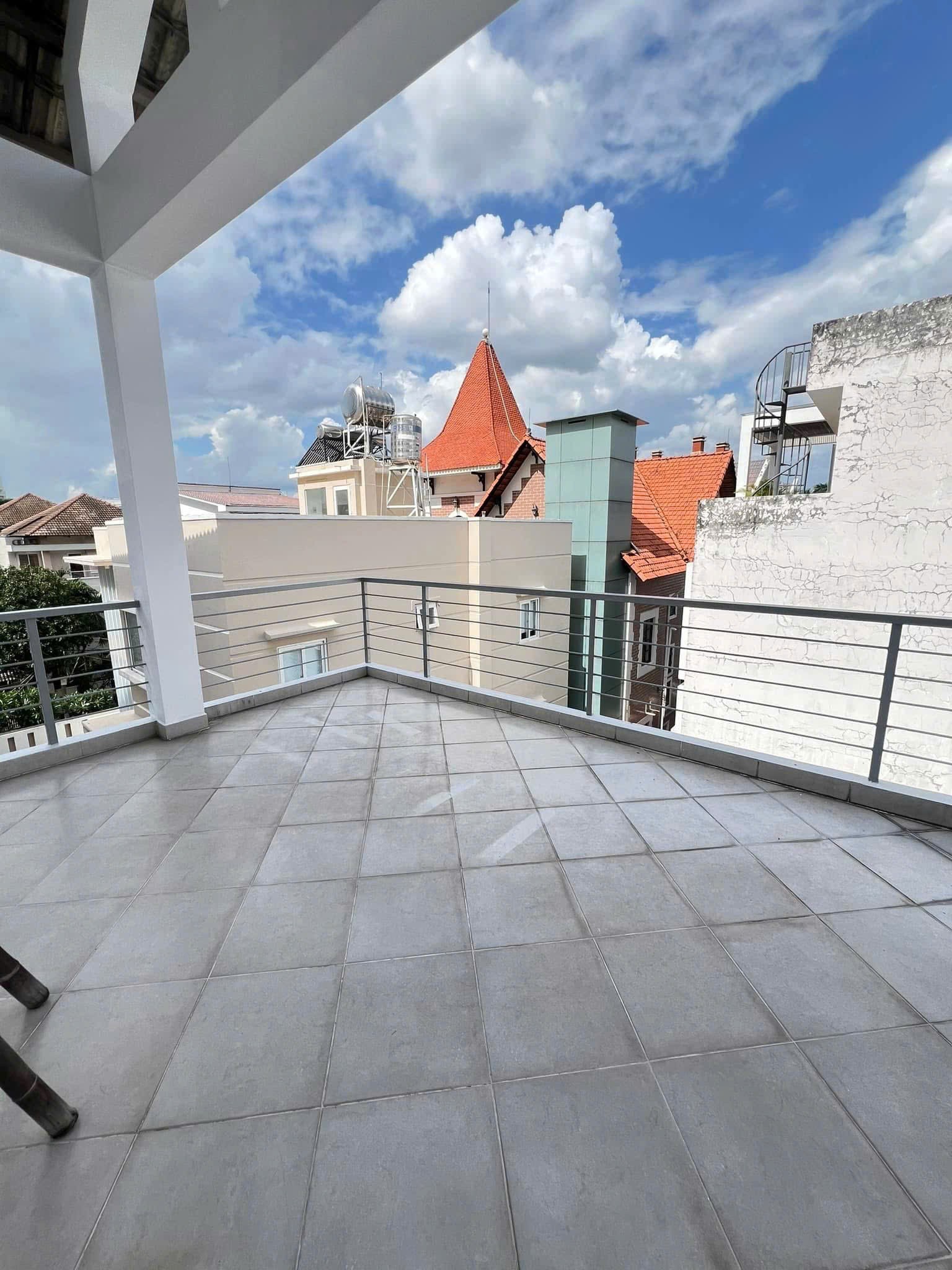 Cho thuê Biệt thự Phường Thảo Điền, Quận 2, Diện tích 200m², Giá 110 Triệu/tháng