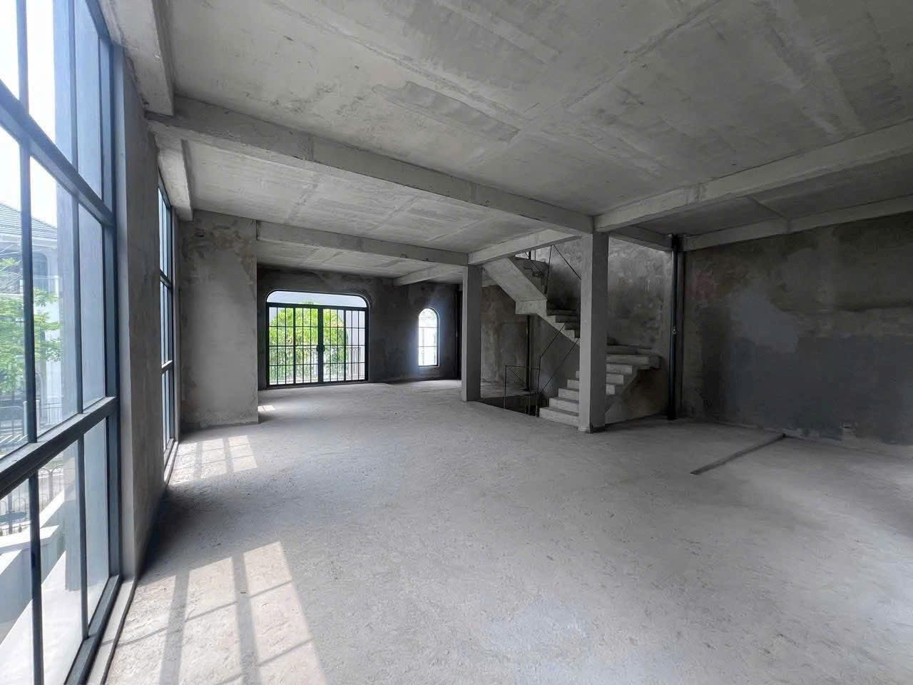 Cần bán Biệt thự Quận 9, Hồ Chí Minh, Diện tích 180m², Giá 018.8 Tỷ