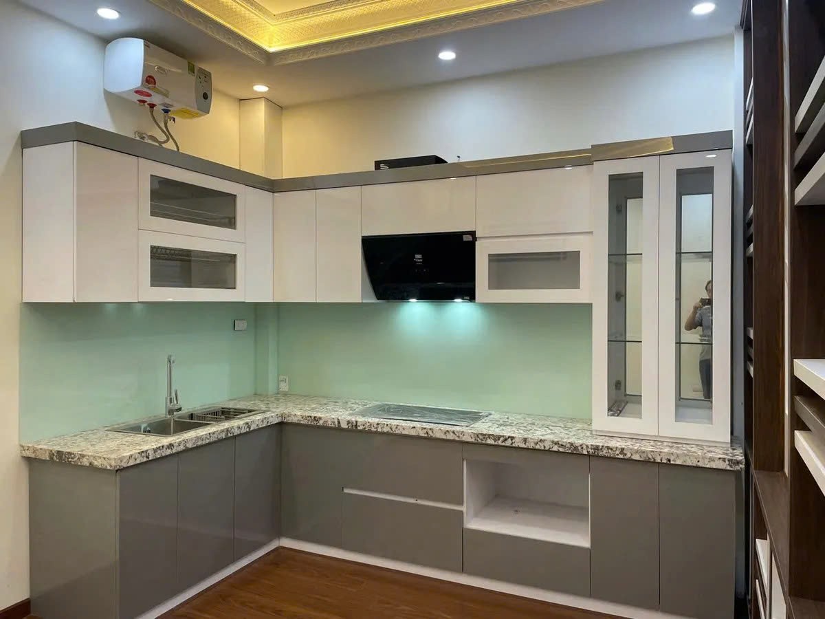 NHÀ MỚI FULL NỘI THẤT NGÕ Ô TÔ QUA Phố Nguyễn Sơn 50m2 X 5 tầng mặt tiền 3.7m, 15.9 tỷ Long Biên. 2