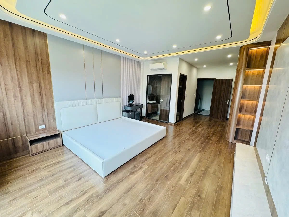 NHÀ MỚI OTO QUA Ngọc Thụy 35 m2 X 7 tầng mặt tiền 3.5m, 11.2 tỷ Long Biên. 3