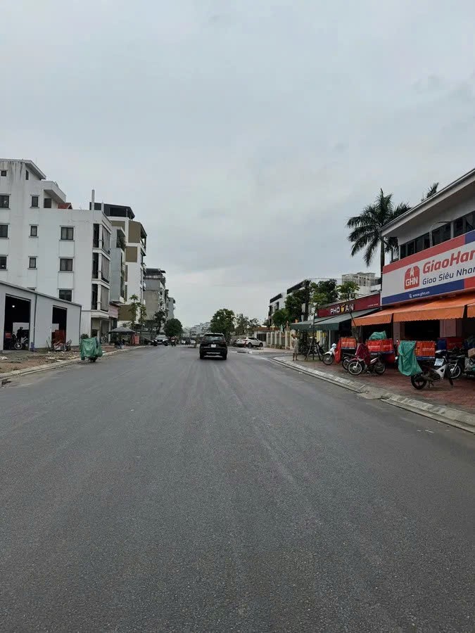 BÁN MẢNH ĐẤT 80M2 Phố Ngọc Thụy mặt tiền 5.6m, 24.8 tỷ Long Biên. 3