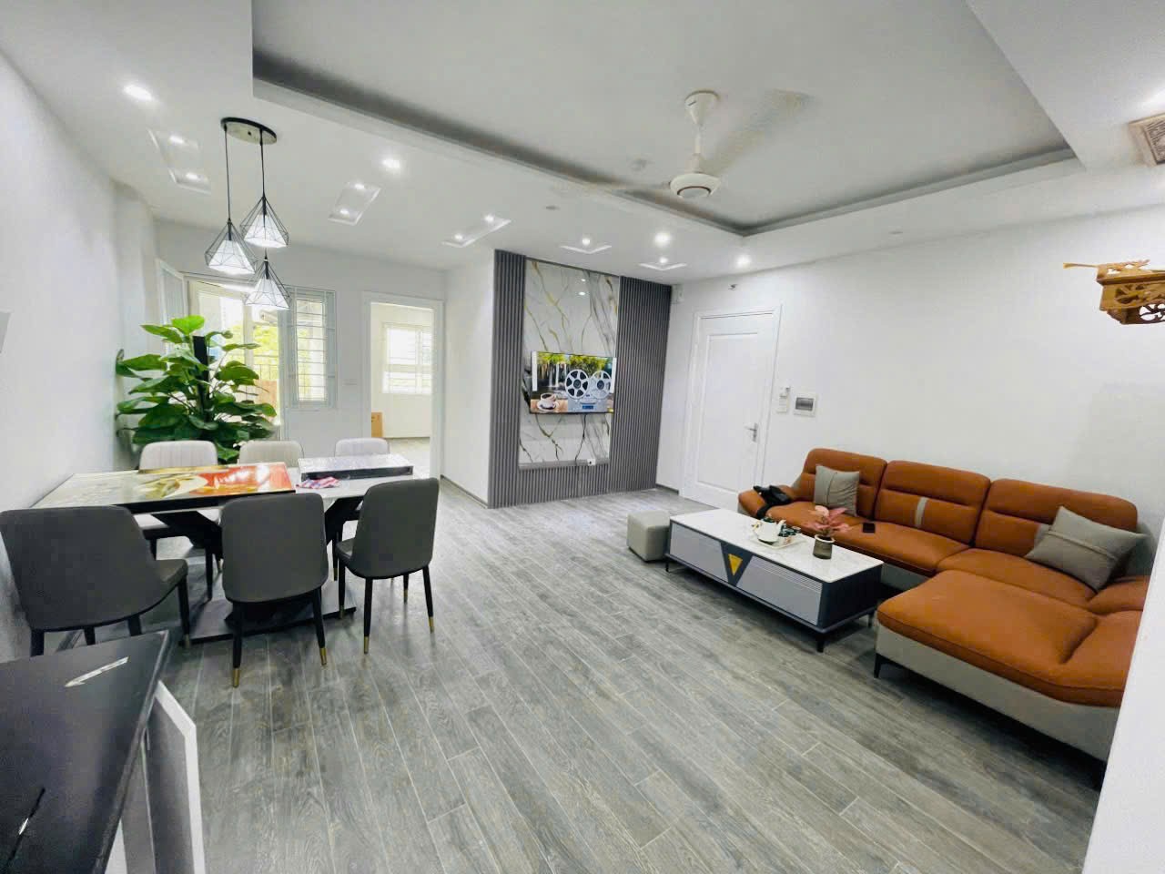 Cần bán Căn hộ chung cư đường 21, Phường Kiến Hưng, Diện tích 70m², Giá 2.35 Tỷ 5