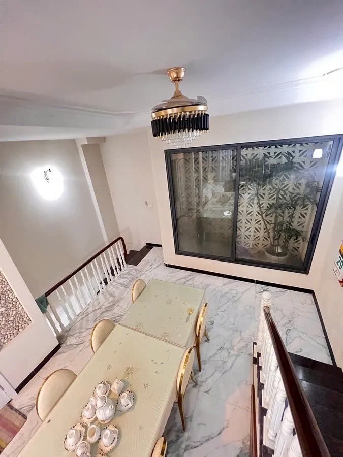 NHÀ MỚI Ở LUÔN Phố Trường Lâm 52 m2 5 tầng mặt tiền 4.7m, 9.95 tỷ Long Biên. 4