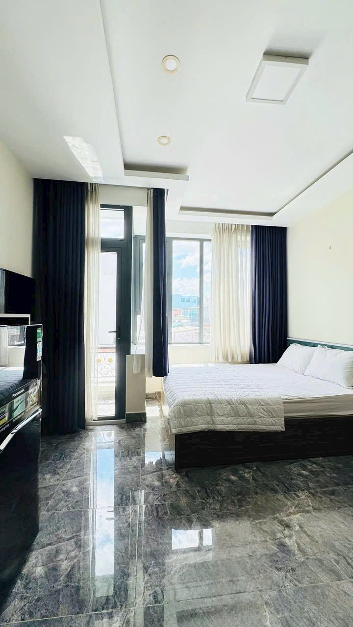 BÁN NHÀ KẾ QUẬN 1- 6 TẦNG 8 PHÒNG ĐỦ NỘI THẤT-NGUYỄN KHOÁI QUẬN 4-THU NHẬP 3.6 TỶ/5NĂM: nhỉnh 12 TỶ 3